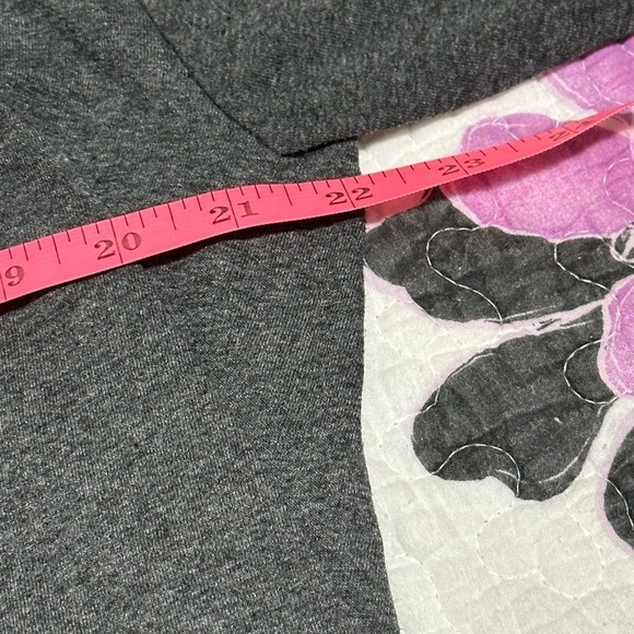 Star Wars Grogu tee in grey. Size XL. Worn once! - Picture 3 of 6